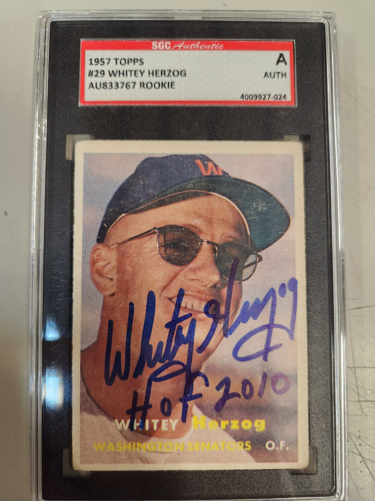 1957 Topps #29 Whitey Herzog Rookie Card Signed Hof 2010 Sgc Authentic