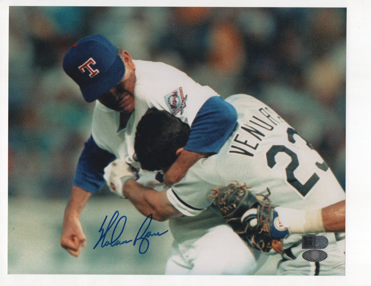 Nolan Ryan Signed 8X10 Photo (Aiv Aa24215)