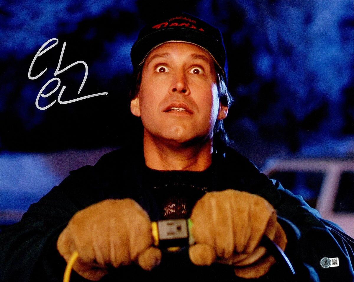 Chevy Chase Autographed 16X20 Photo Vacation Clark Griswold Beckett Bas Witness