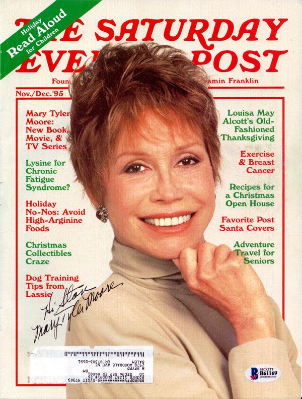 Mary Tyler Moore Autographed Magazine "To Stan" Beckett Bas #B61169