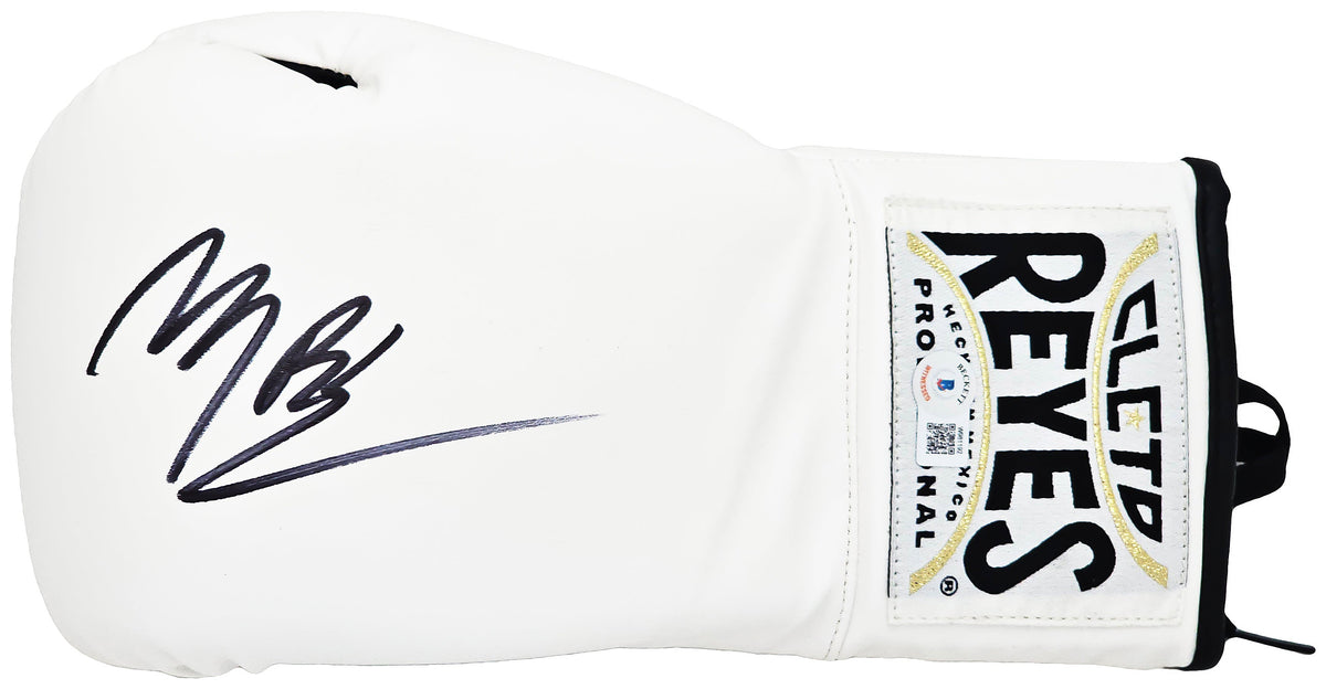 Michael B. Jordan Autographed White Reyes Boxing Glove Left Handed Lh Beckett Bas Witness Stock #220643