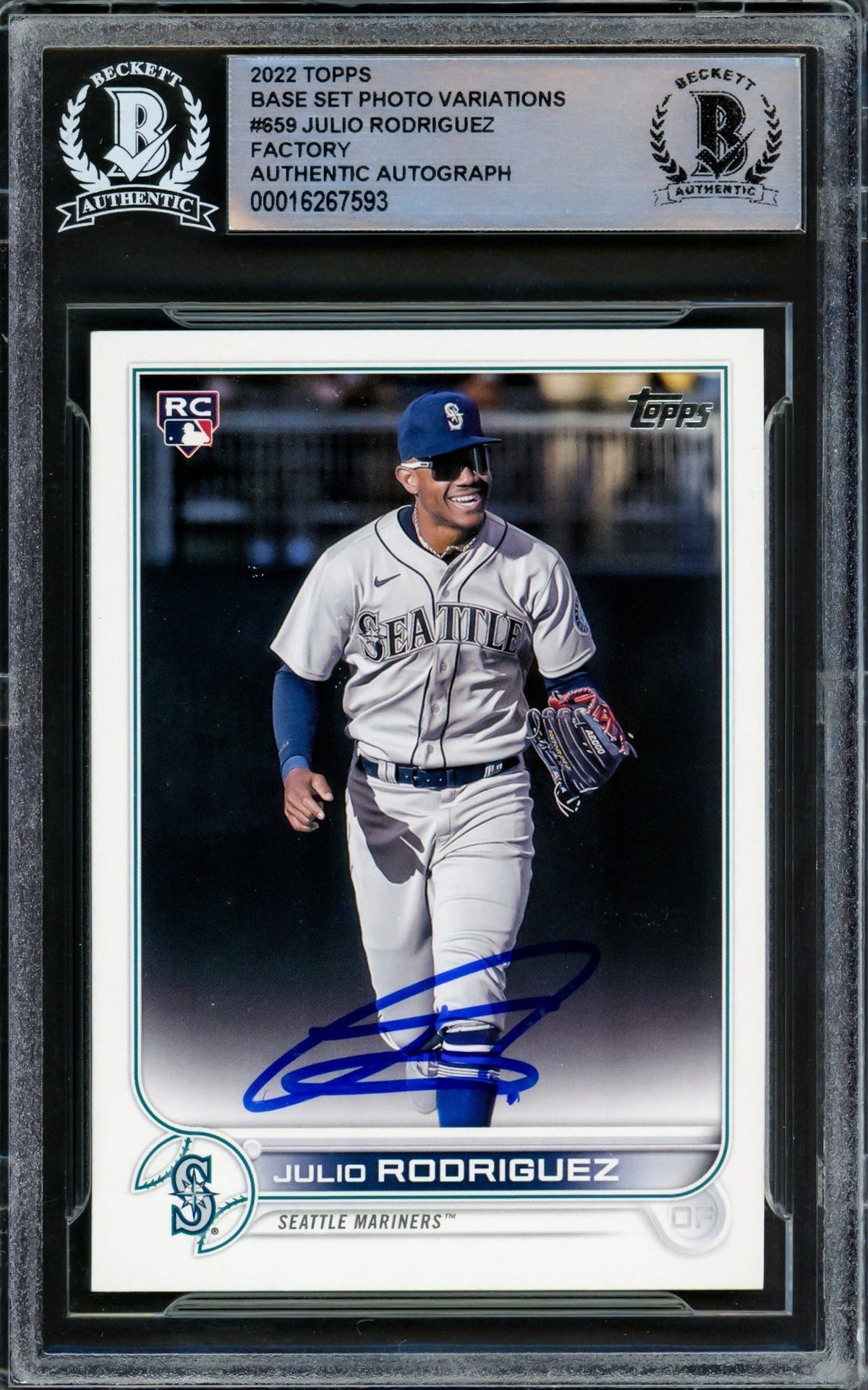Julio Rodriguez Autographed 2022 Topps Complete Set Photo Variations Rookie Card #659 Seattle Mariners Beckett Bas