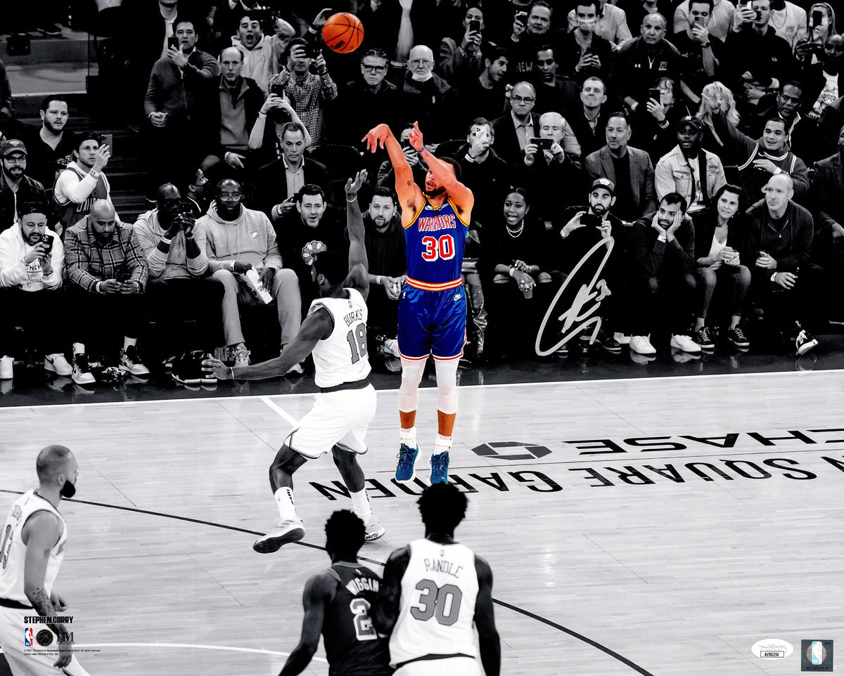 Stephen Curry Autographed 16X20 Photo Golden State Warriors Spotlight Recording Breaking 3 Pt Shot Jsa