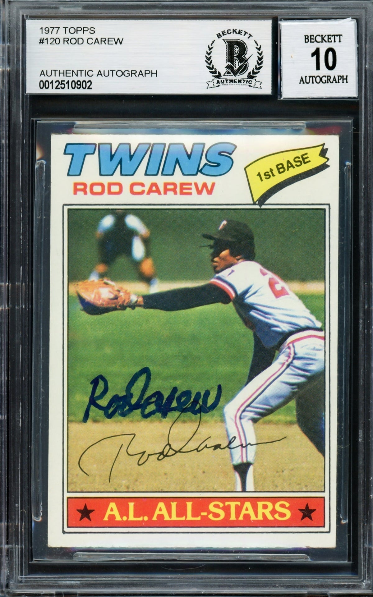 Rod Carew Autographed 1977 Topps Card #120 Minnesota Twins Auto Grade Gem Mint 10 Beckett Bas Stock #211236