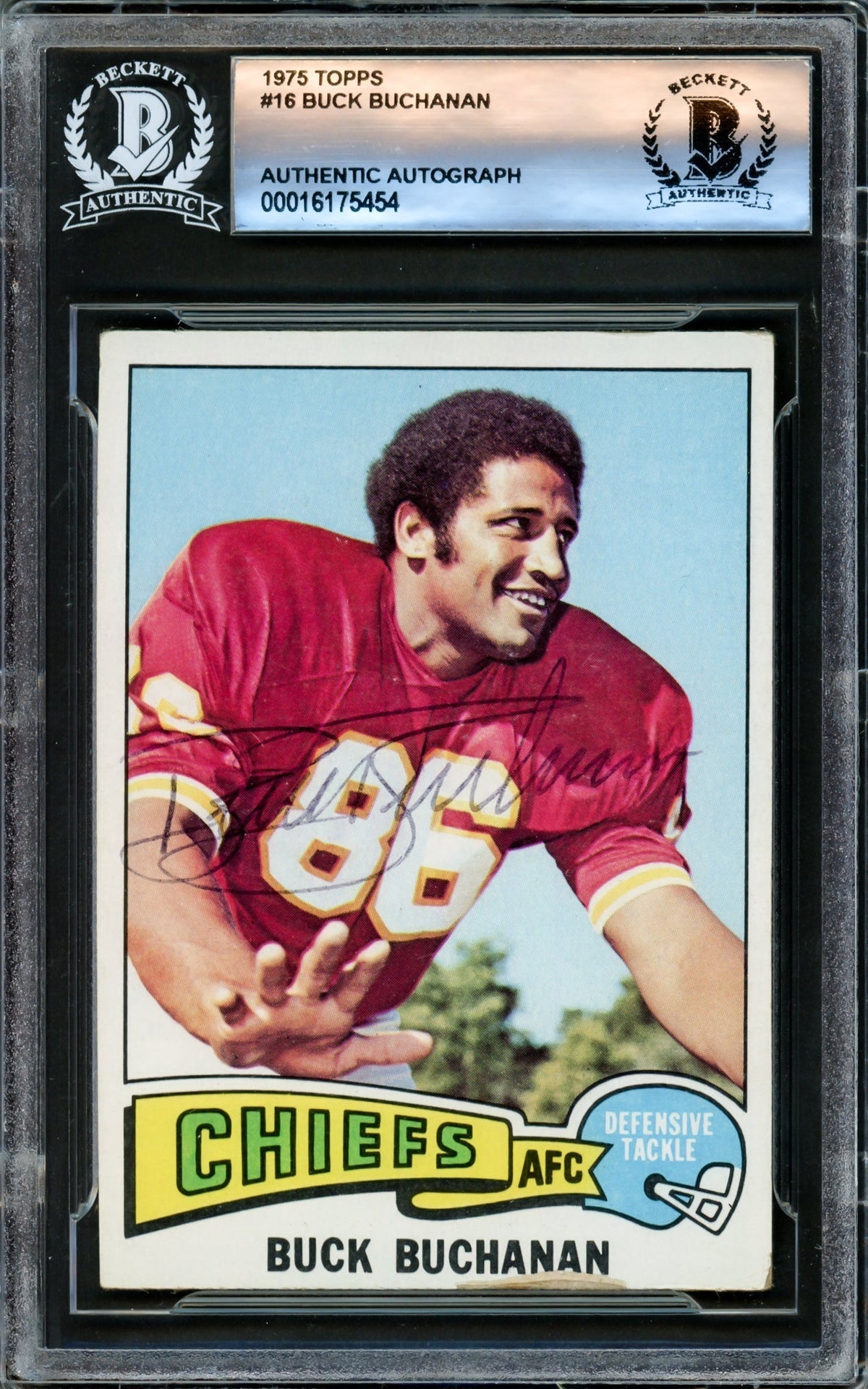Buck Buchanan Autographed 1975 Topps Card #16 Kansas City Chiefs Beckett Bas #16175454