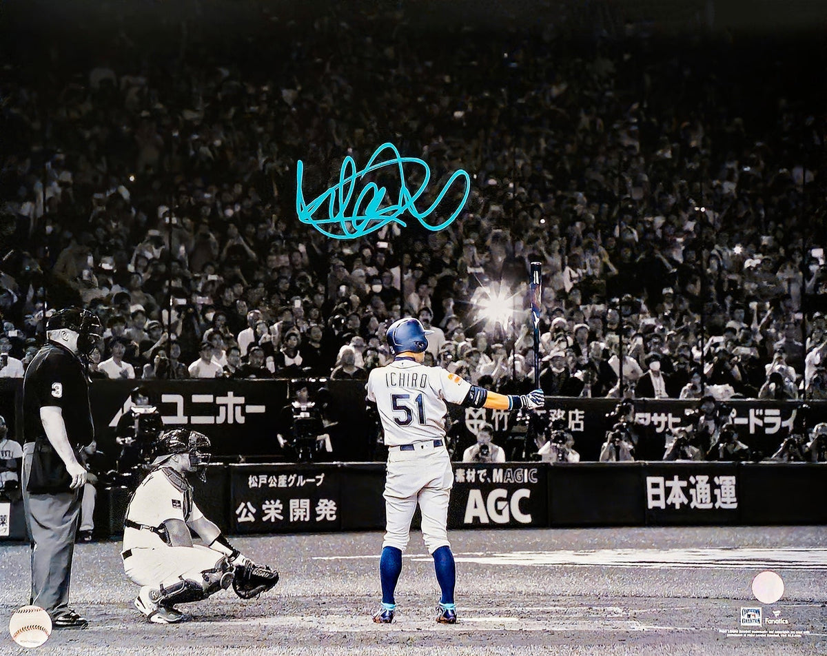 Ichiro Suzuki Autographed 16X20 Photo Seattle Mariners Spotlight Tokyo Dome Last Game Is Holo Stock #212174