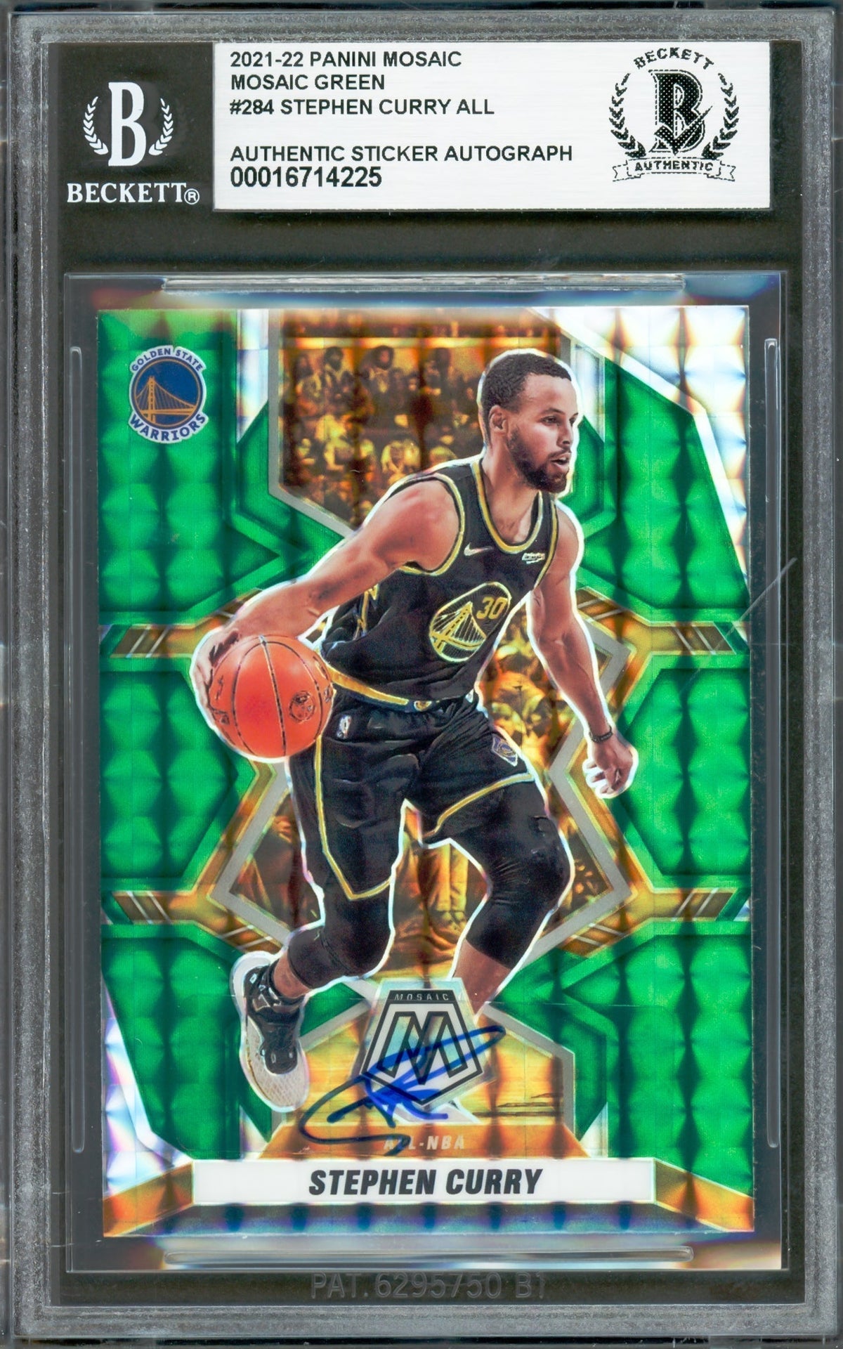 Stephen Curry Autographed 2021-22 Panini Mosaic Green Prizm Card #284 Golden State Warriors Beckett Bas #16714225