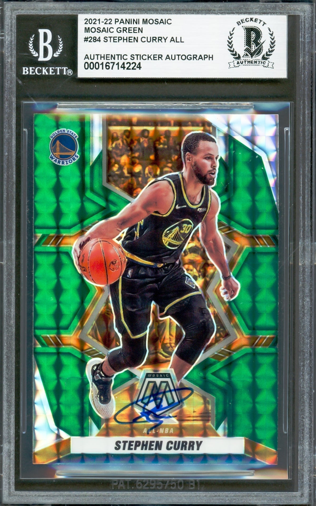 Stephen Curry Autographed 2021-22 Panini Mosaic Green Prizm Card #284 Golden State Warriors Beckett Bas #16714224