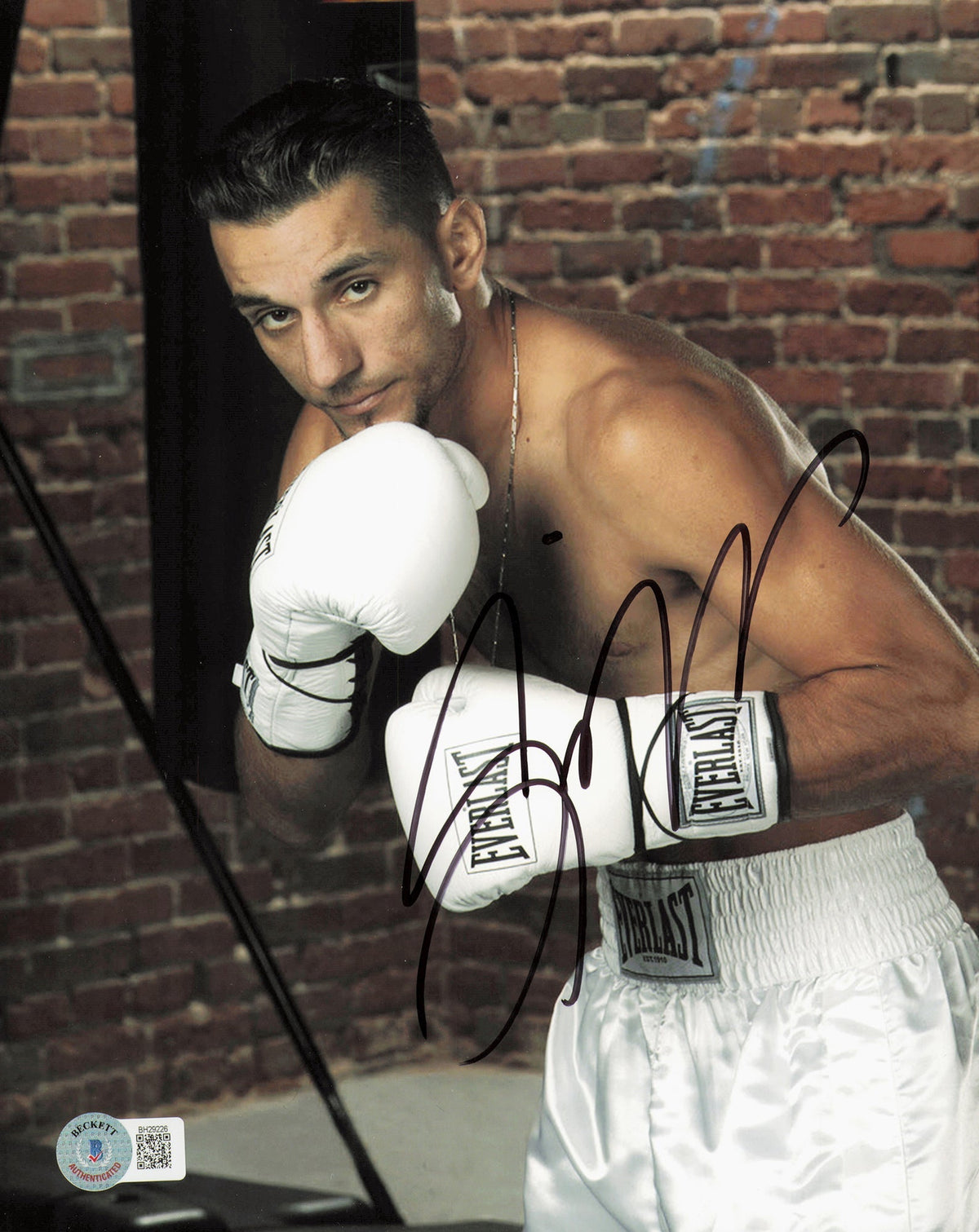 Sergio Mora Autographed 8X10 Photo Beckett Bas Qr #Bh29226