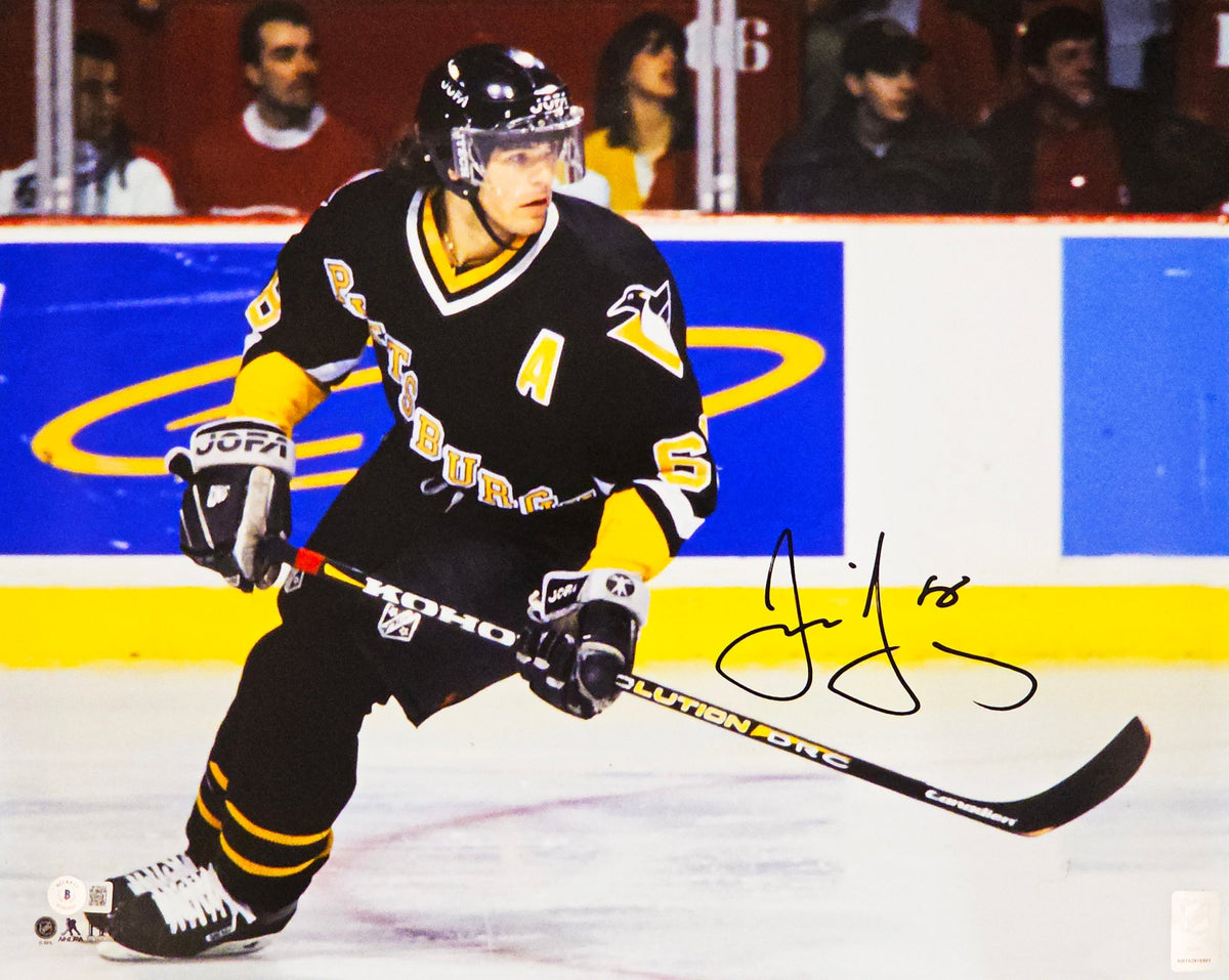 Jaromir Jagr Autographed 16X20 Photo Pittsburgh Penguins Beckett Bas Witness Stock #219046