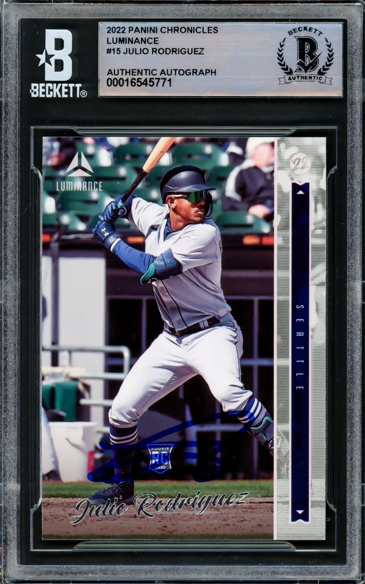Julio Rodriguez Autographed 2022 Chronicles Luminance Rookie Card #15 Seattle Mariners Beckett Bas #16545771