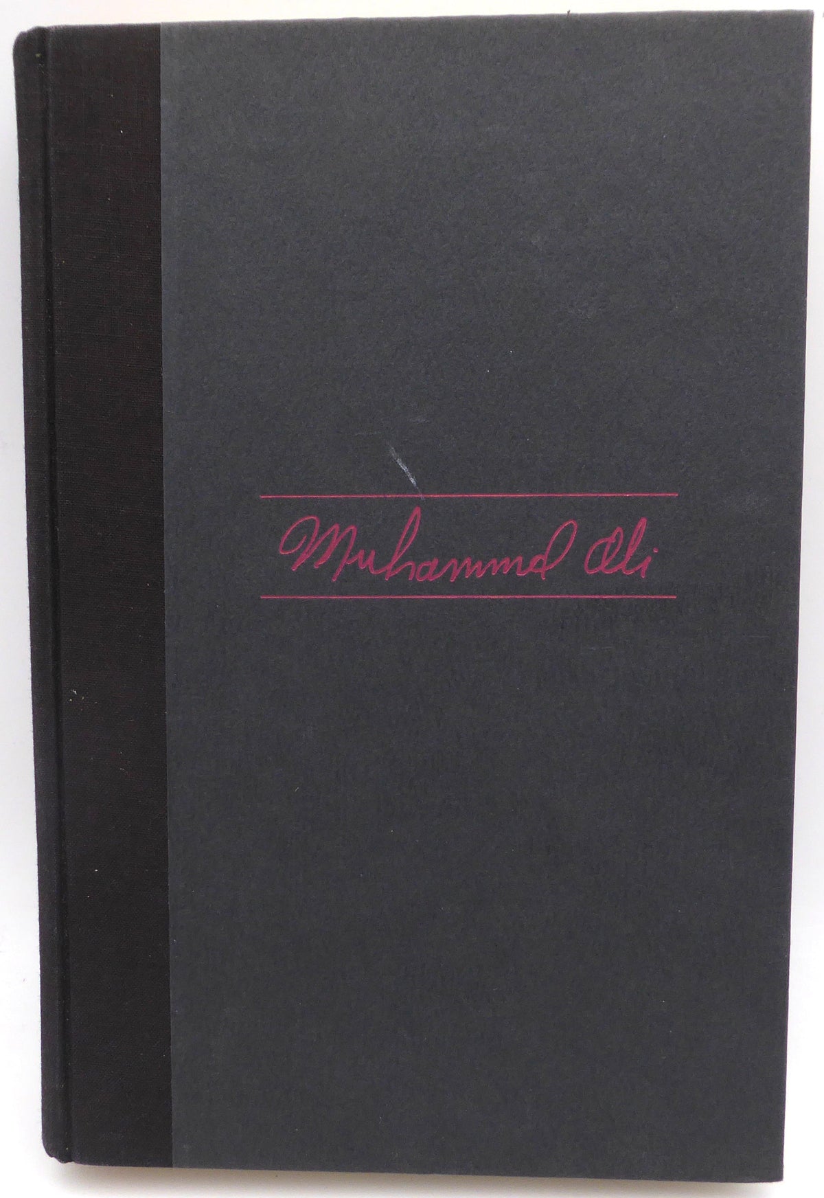 Muhammad Ali Autographed The Greatest 1975 Book Vintage Signature Beckett Bas #Ac85148