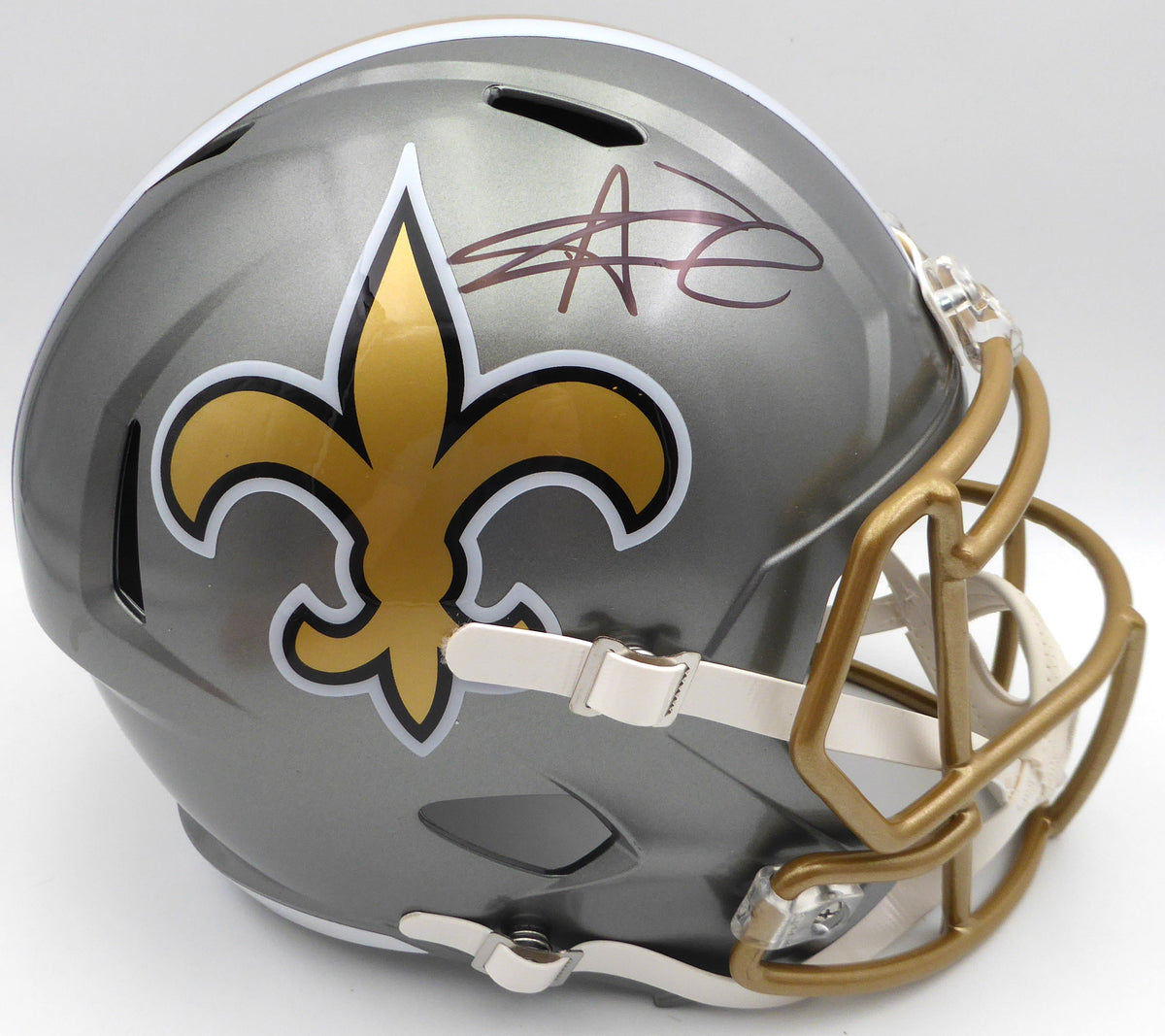 Alvin Kamara Autographed Flash Gold Full Size Replica Helmet New Orleans Saints Beckett Bas Qr #1W403127