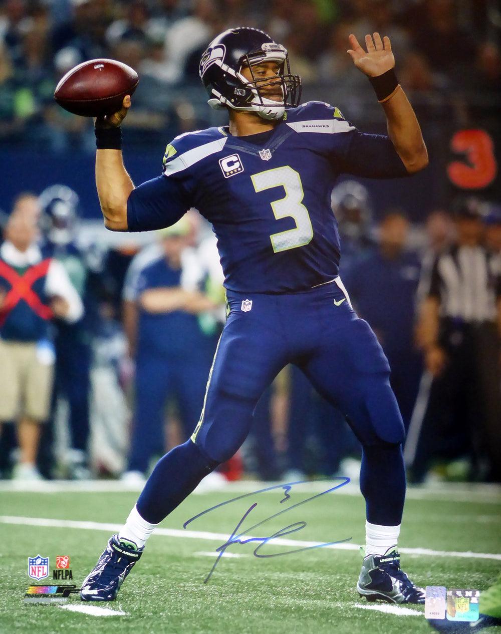 Russell Wilson Autographed 16X20 Photo Seattle Seahawks Rw Holo Stock #106943