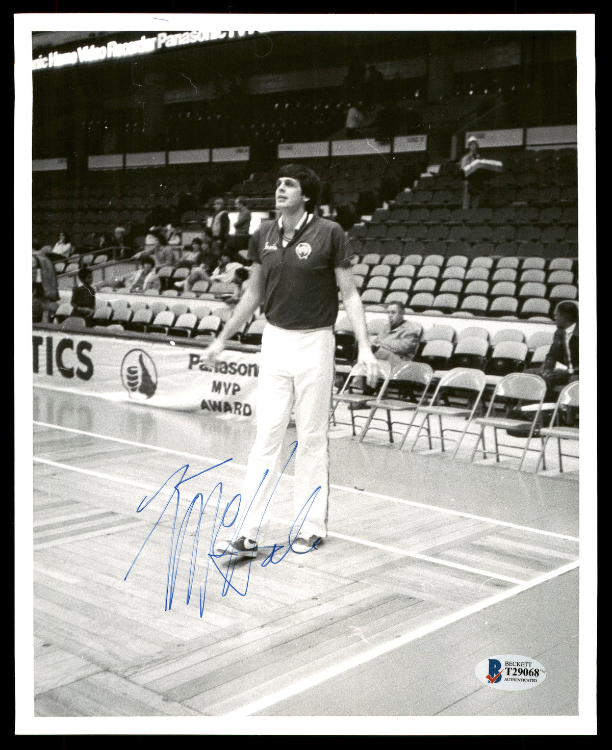 Kevin Mchale Autographed 8X10 Photo Boston Celtics Vintage Beckett Bas #T29068