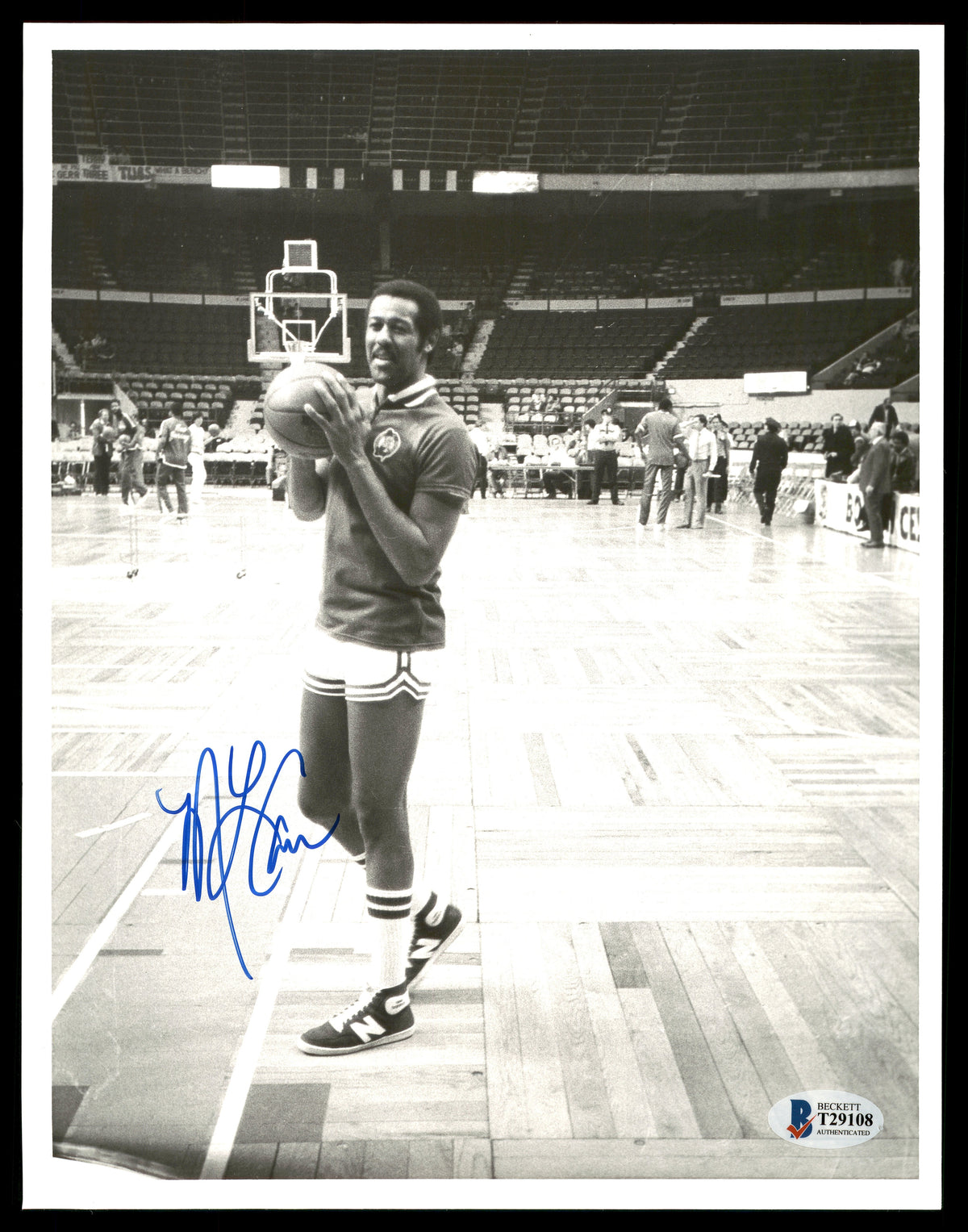 M.L. Ml Carr Autographed 8X10 Photo Boston Celtics Vintage Beckett Bas #T29108