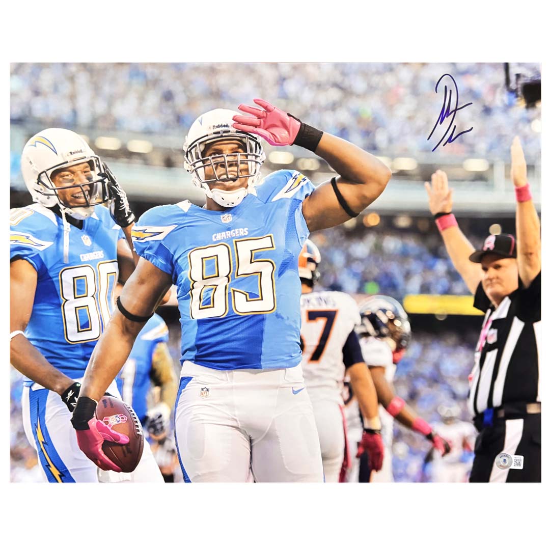 Antonio Gates Signed Pose 2 Football 16X20 Photo (Beckett)