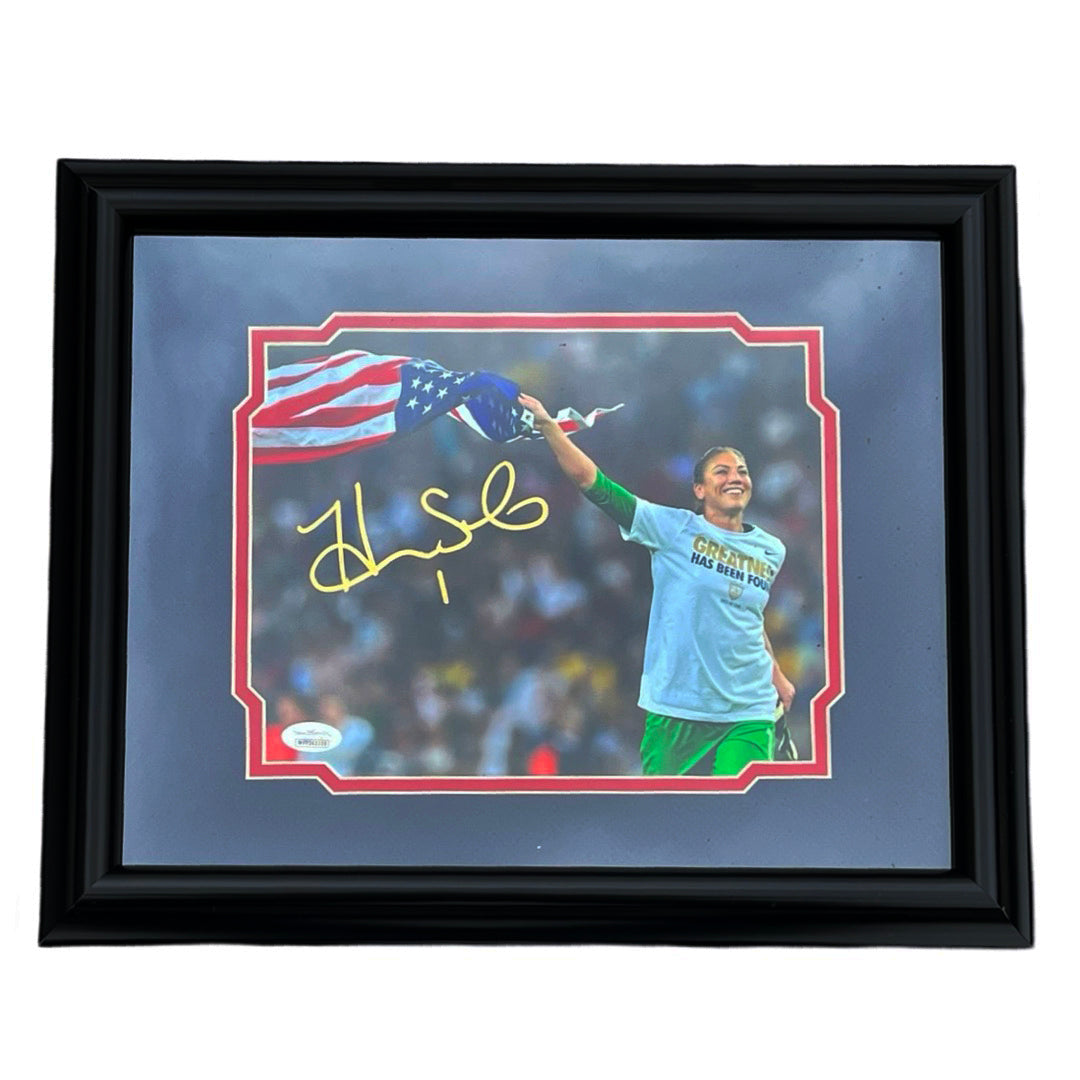 Hope Solo Signed Team Pose 5 Soccer Framed 8X10 Photo (Jsa)